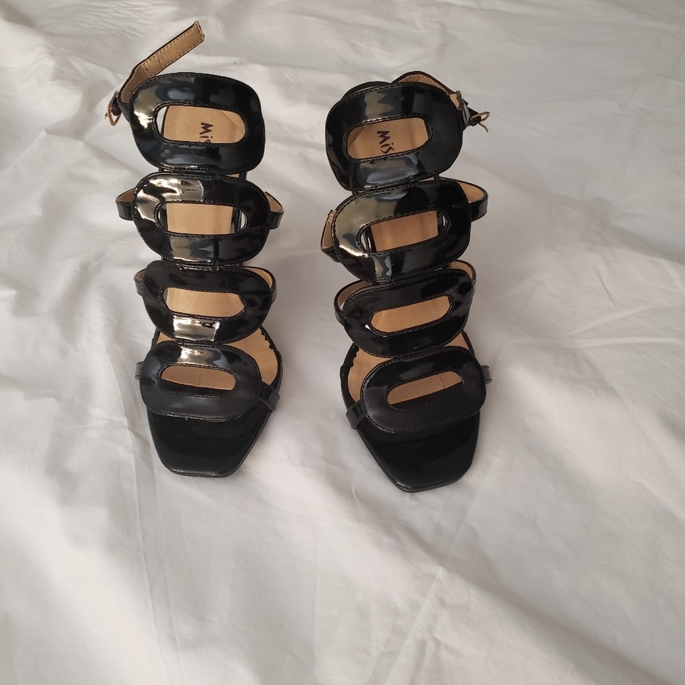high heels - Picture 5 of 5
